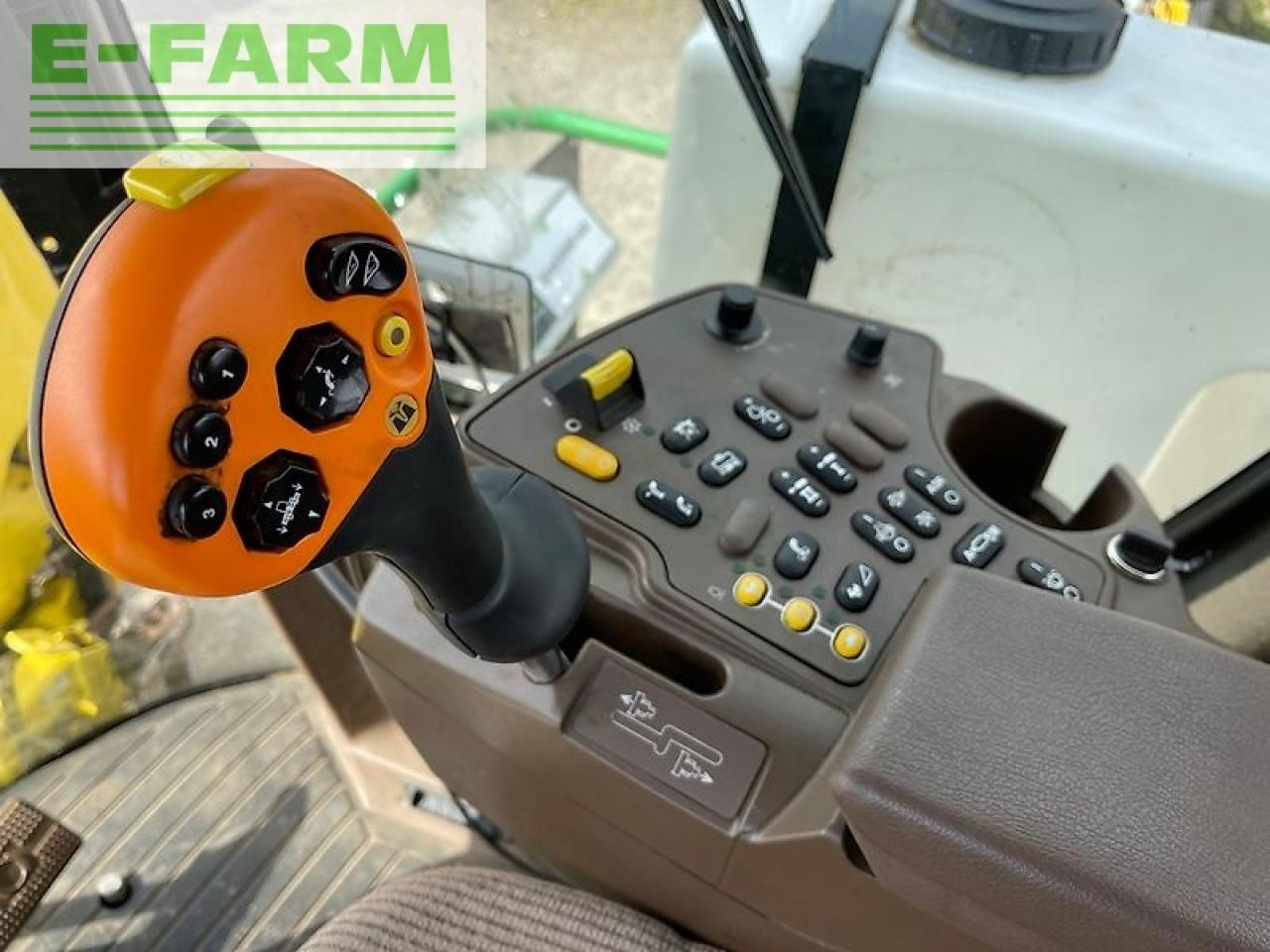 Комбајн за сточна храна John Deere 7380: слика 32