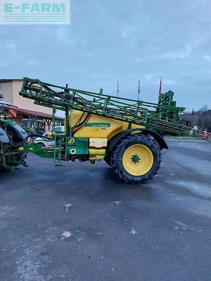 John Deere 740i - Стазен распрскувач: слика 1 John Deere 740i - Стазен распрскувач: слика 1