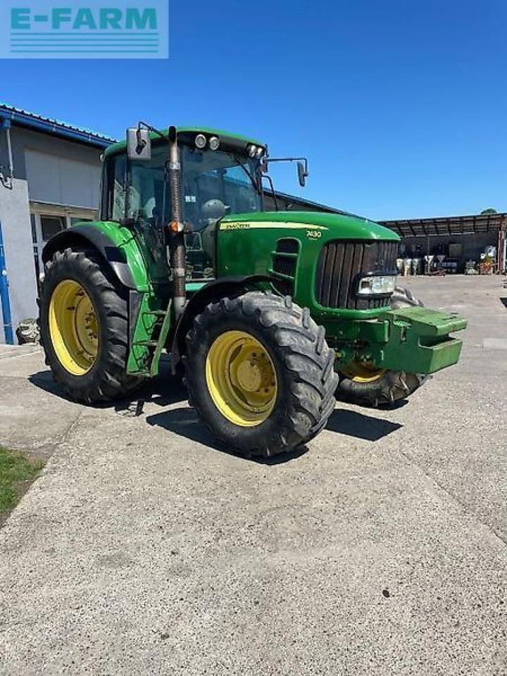 John Deere 7430 - Трактор: слика 2 John Deere 7430 - Трактор: слика 2