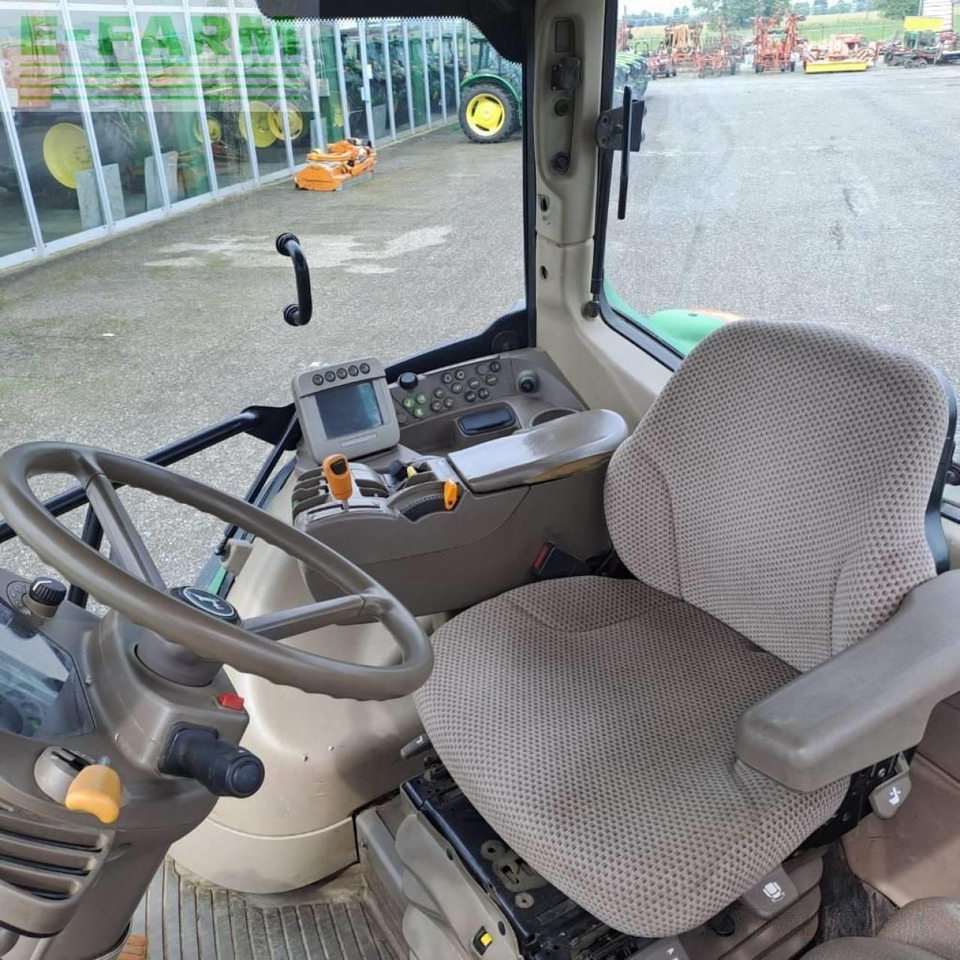 Трактор John Deere 7530 premium: слика 8
