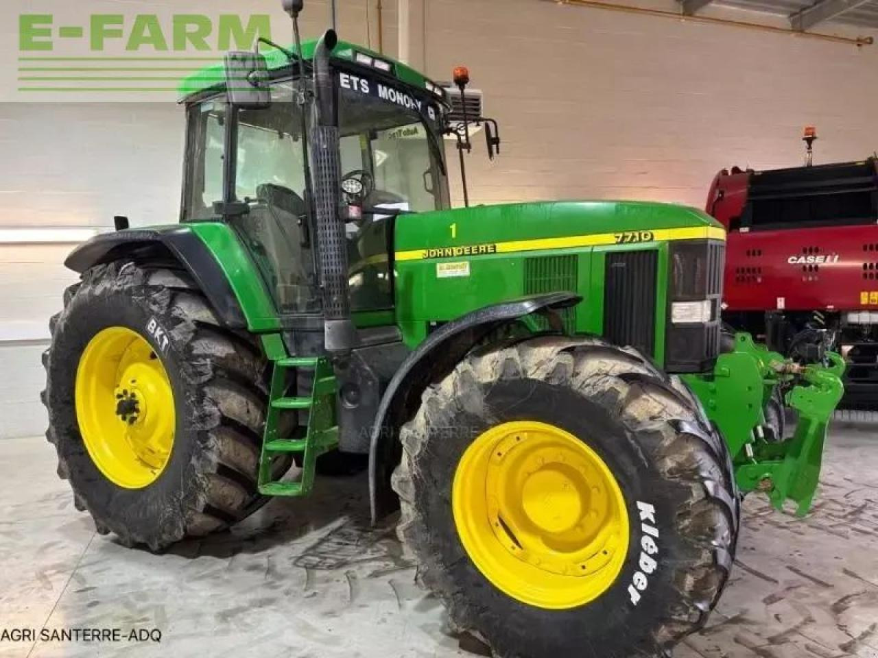 John Deere 7710 - Трактор: слика 1 John Deere 7710 - Трактор: слика 1