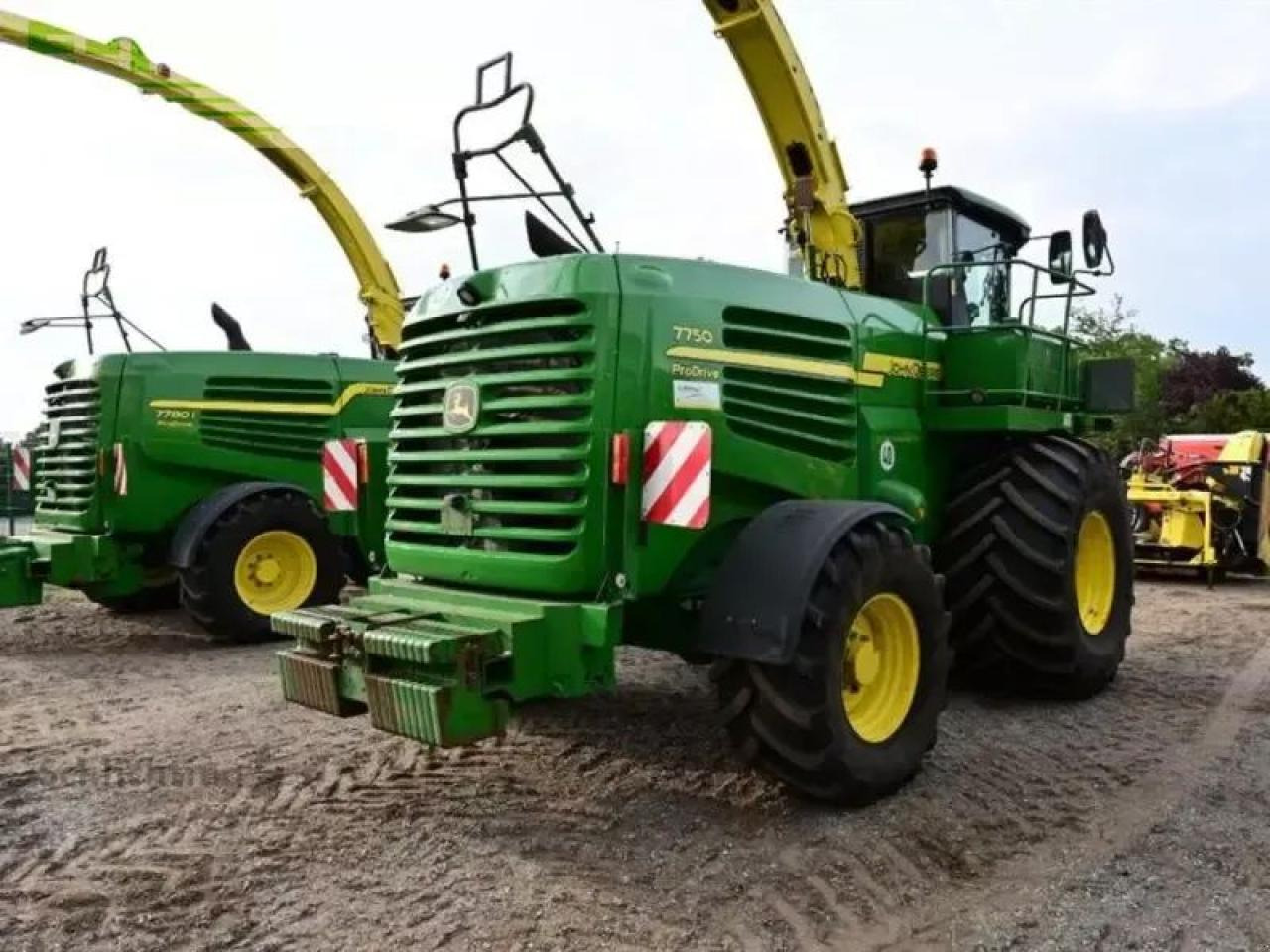 John Deere 7750i prodrive - Комбајн за сточна храна: слика 5 John Deere 7750i prodrive - Комбајн за сточна храна: слика 5