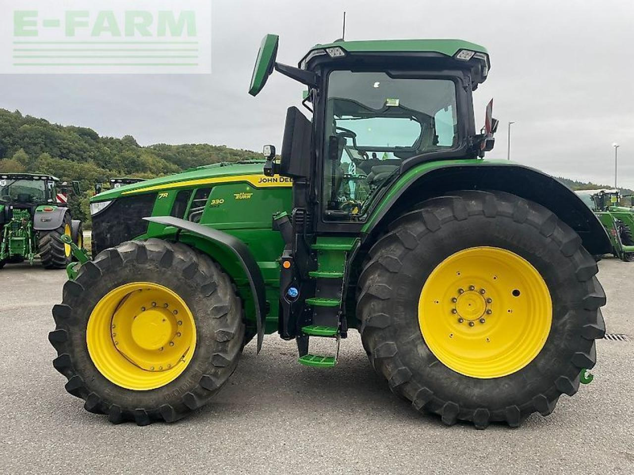 John Deere 7r330 / 7r 330 - Трактор: слика 1 John Deere 7r330 / 7r 330 - Трактор: слика 1