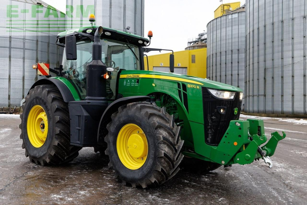 John Deere 8370R - Трактор: слика 1 John Deere 8370R - Трактор: слика 1