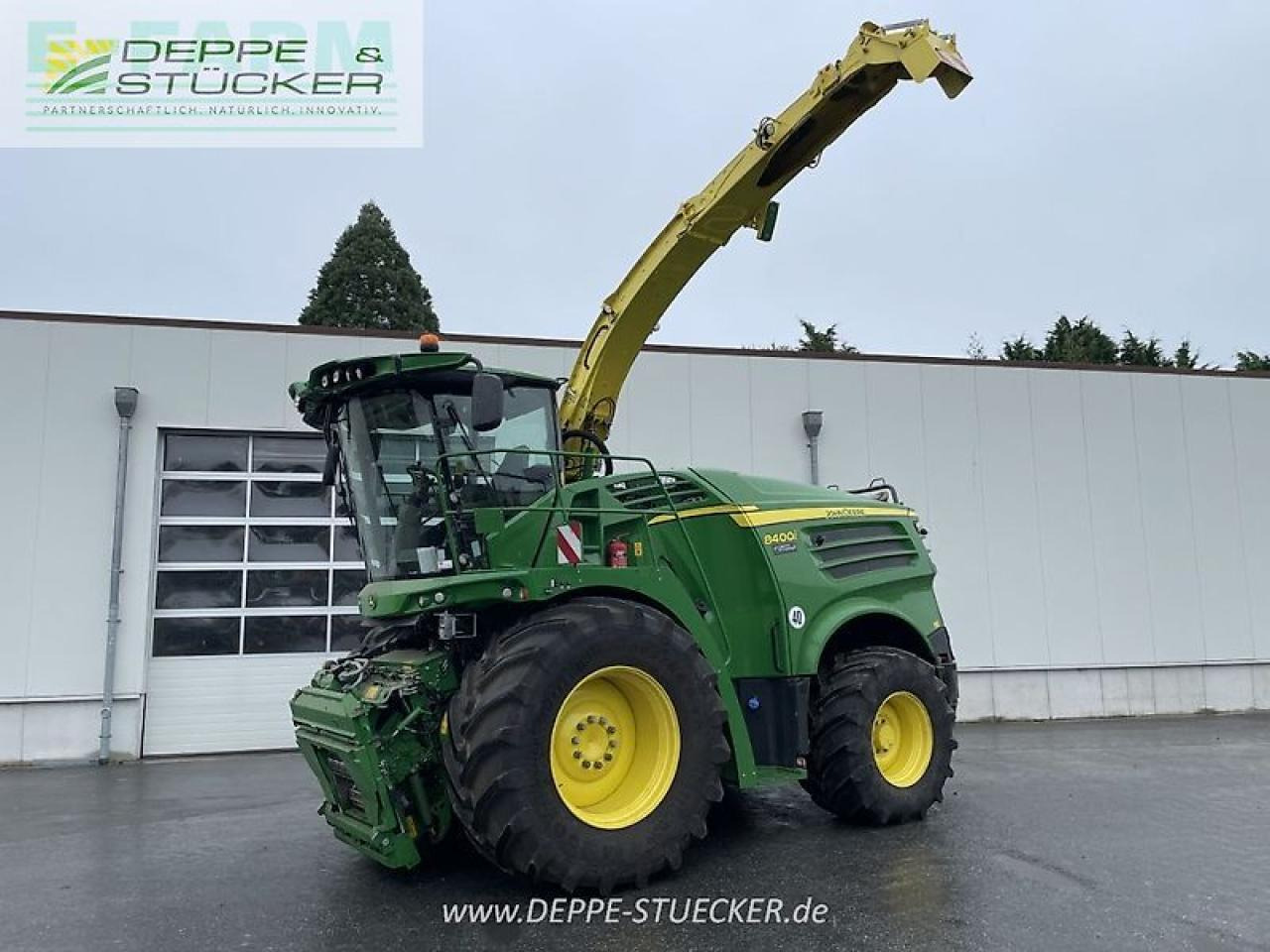 John Deere 8400i mit kemper 375 - Комбајн за сточна храна: слика 1 John Deere 8400i mit kemper 375 - Комбајн за сточна храна: слика 1