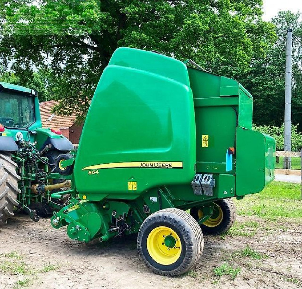 John Deere 864 premium maxicut - Балирка за квадратни бали: слика 2 John Deere 864 premium maxicut - Балирка за квадратни бали: слика 2