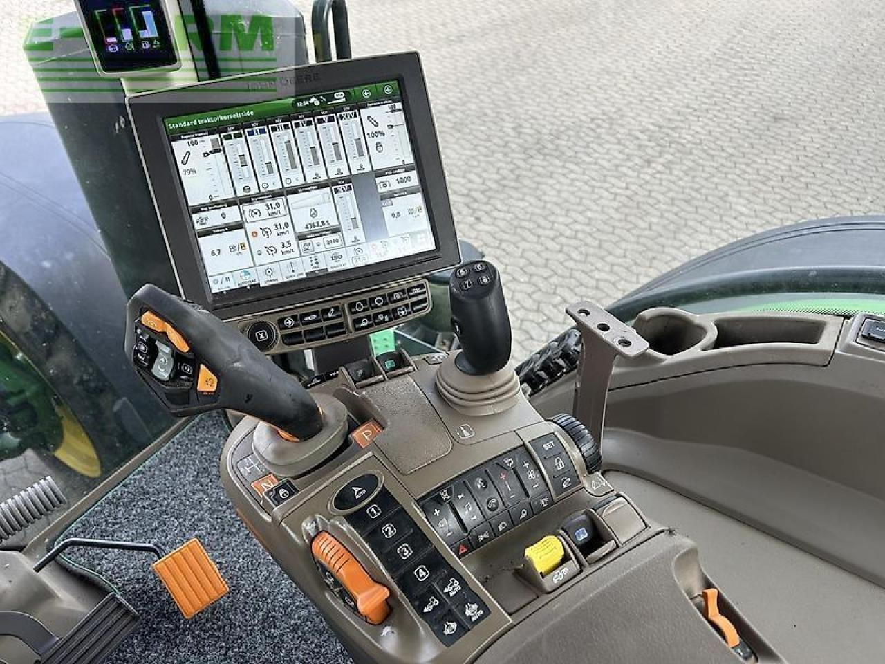 John Deere 8r 370 - Трактор: слика 3 John Deere 8r 370 - Трактор: слика 3
