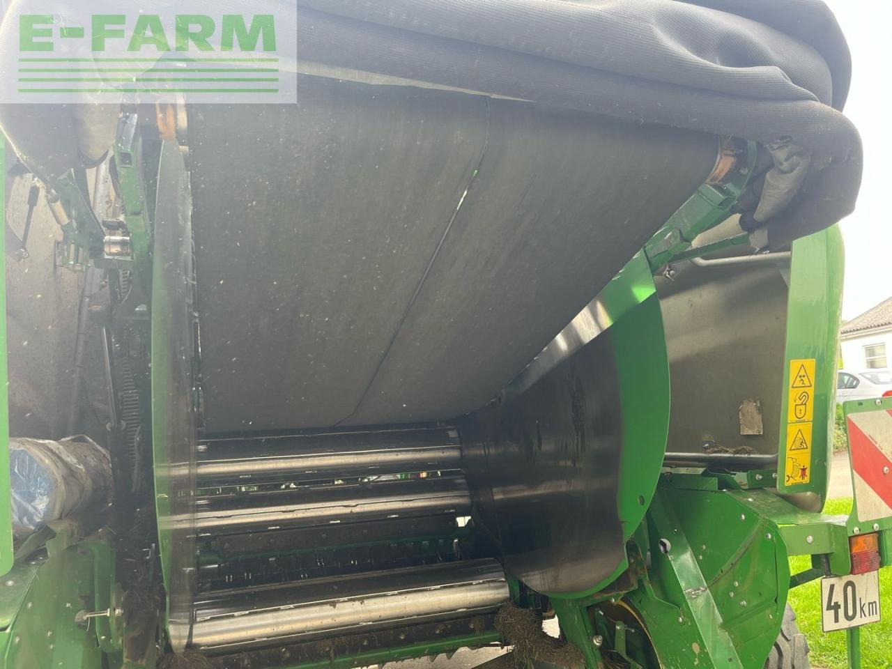 Балирка за квадратни бали John Deere V451R: слика 12