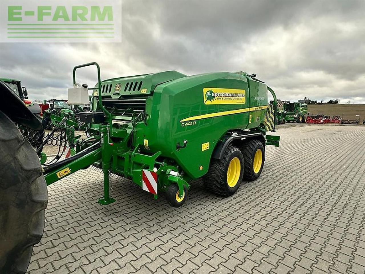 John Deere c441r - Балирка за квадратни бали: слика 5 John Deere c441r - Балирка за квадратни бали: слика 5