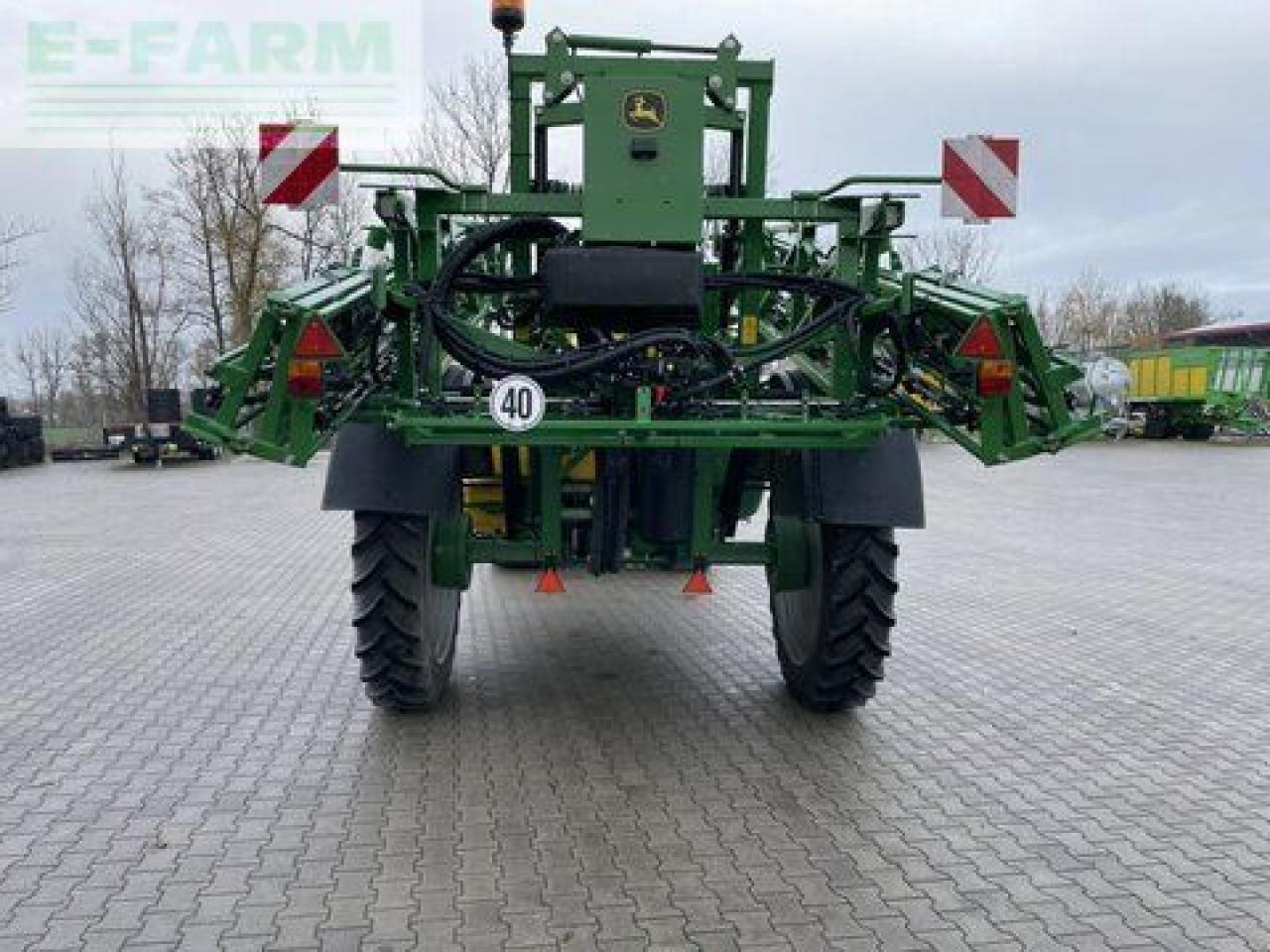 John Deere r 732i - Стазен распрскувач: слика 4 John Deere r 732i - Стазен распрскувач: слика 4