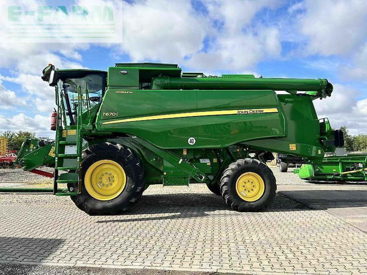 John Deere t670 hm - Комбајн: слика 1 John Deere t670 hm - Комбајн: слика 1