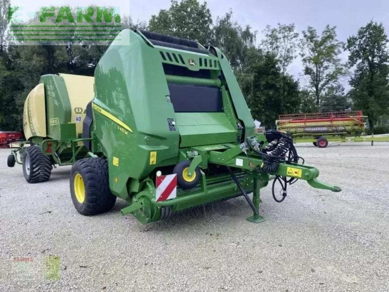 John Deere v 451 pm - Балирка за квадратни бали: слика 1 John Deere v 451 pm - Балирка за квадратни бали: слика 1