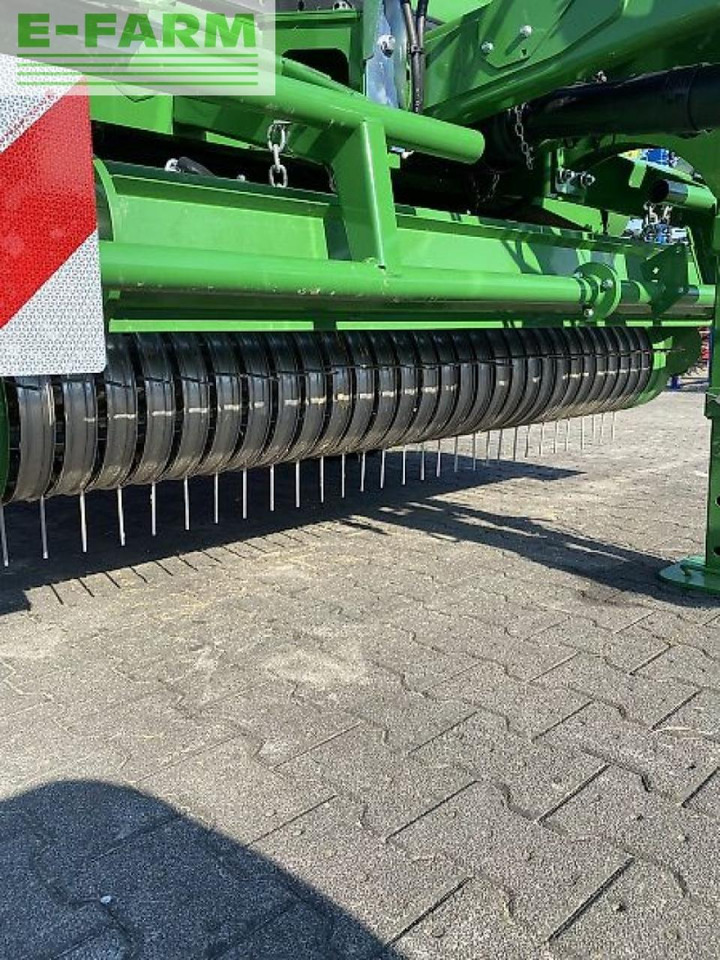John Deere v451 m - Балирка за квадратни бали: слика 2 John Deere v451 m - Балирка за квадратни бали: слика 2