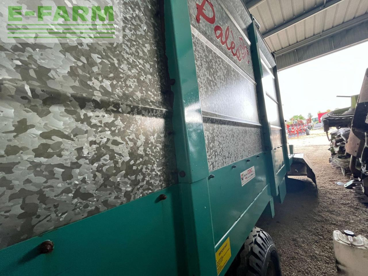 Joskin pales 500 - Опрема за добиток: слика 4 Joskin pales 500 - Опрема за добиток: слика 4