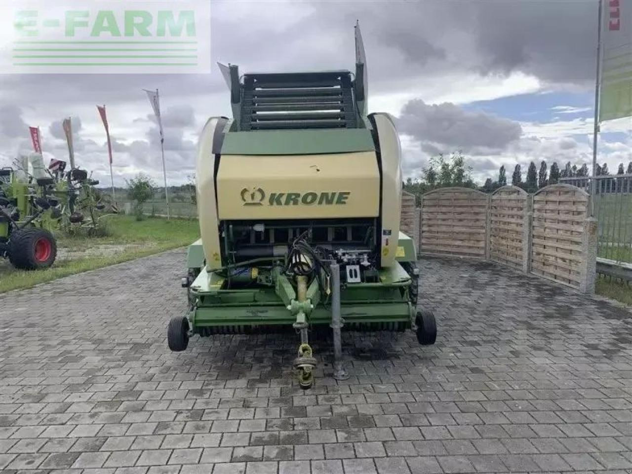 Krone comprima cf 155 xc - Балирка за квадратни бали: слика 2 Krone comprima cf 155 xc - Балирка за квадратни бали: слика 2