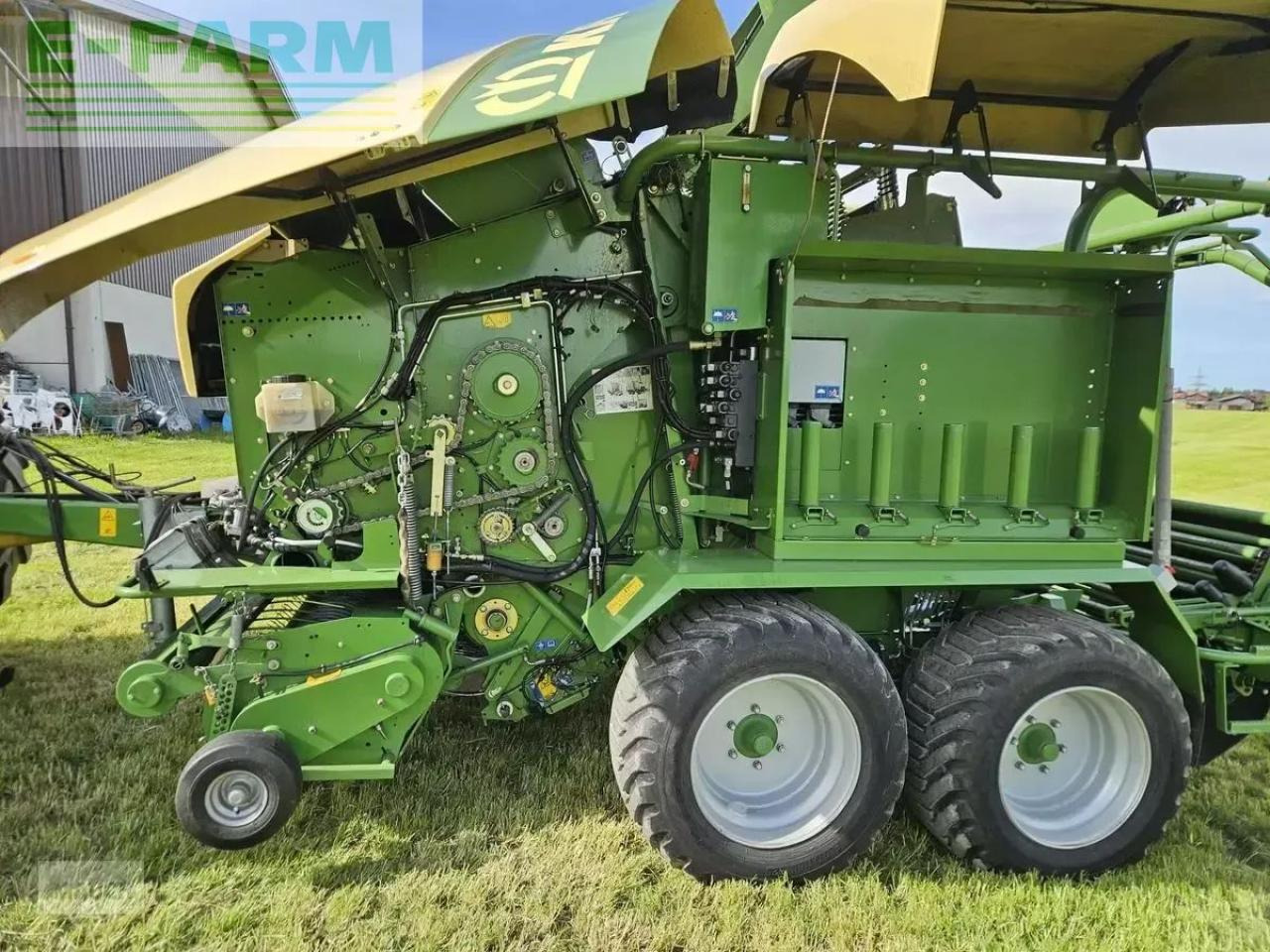 Krone comprima cf 155 xc - Балирка за квадратни бали: слика 4 Krone comprima cf 155 xc - Балирка за квадратни бали: слика 4