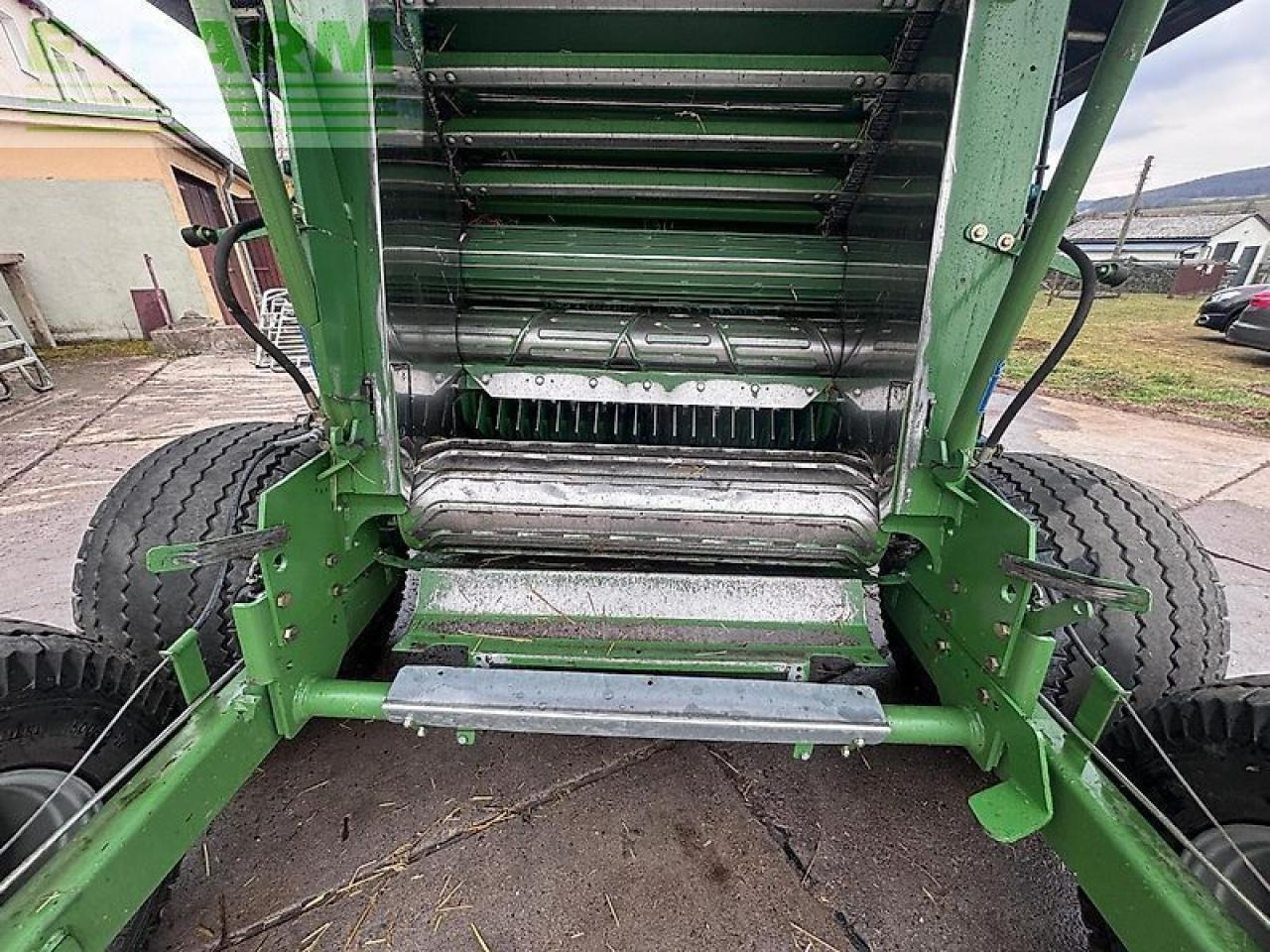 Krone comprima f 155 - Балирка за квадратни бали: слика 3 Krone comprima f 155 - Балирка за квадратни бали: слика 3