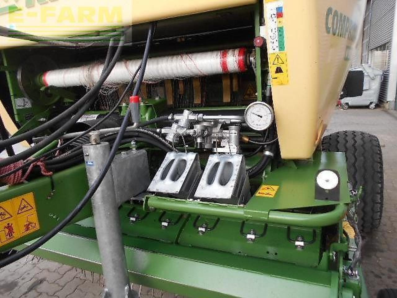 Krone rundballenpresse comprima v180xc - Балирка за квадратни бали: слика 5 Krone rundballenpresse comprima v180xc - Балирка за квадратни бали: слика 5
