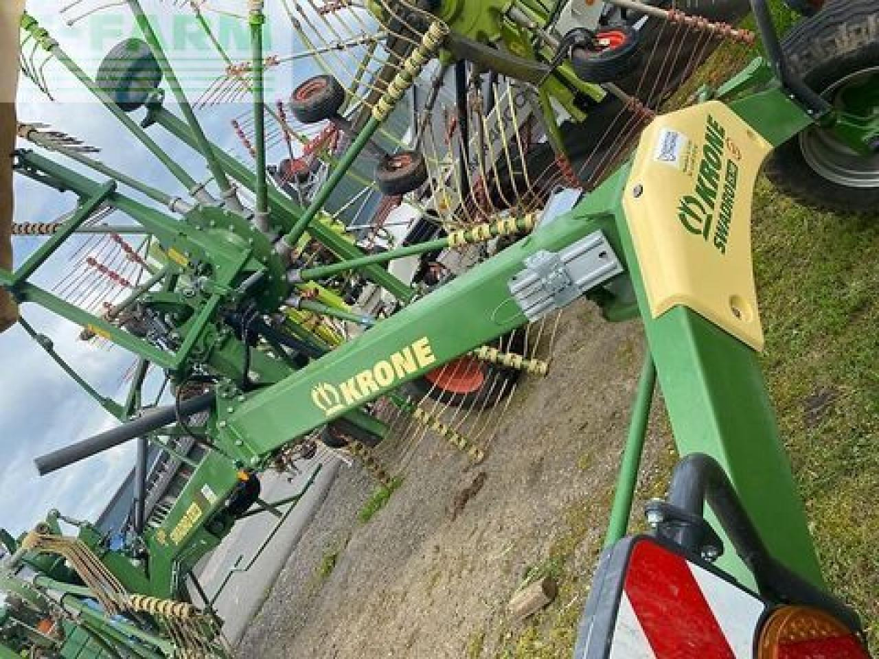 Krone schwadro ts 740 twin - Превртувач и гребло: слика 3 Krone schwadro ts 740 twin - Превртувач и гребло: слика 3