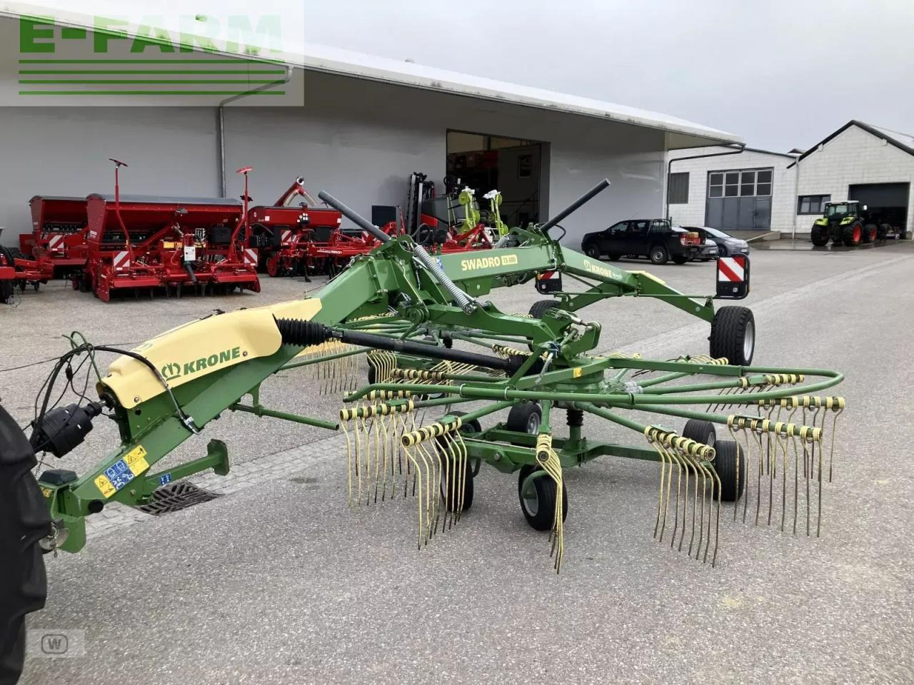 Krone swadro ts 680 - Превртувач и гребло: слика 1 Krone swadro ts 680 - Превртувач и гребло: слика 1