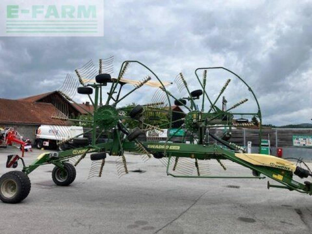 Krone swadro ts 680 - Превртувач и гребло: слика 1 Krone swadro ts 680 - Превртувач и гребло: слика 1