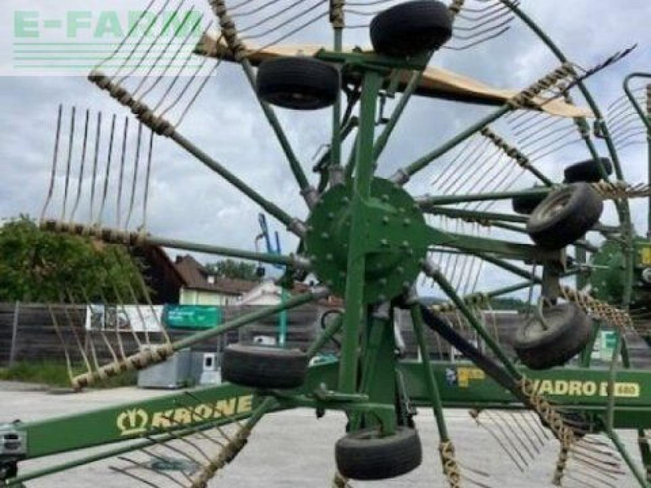 Krone swadro ts 680 - Превртувач и гребло: слика 2 Krone swadro ts 680 - Превртувач и гребло: слика 2