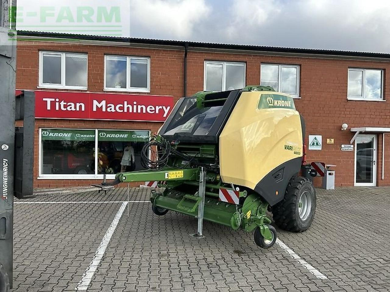 Krone varipack v 190 xc plus - Балирка за квадратни бали: слика 1 Krone varipack v 190 xc plus - Балирка за квадратни бали: слика 1