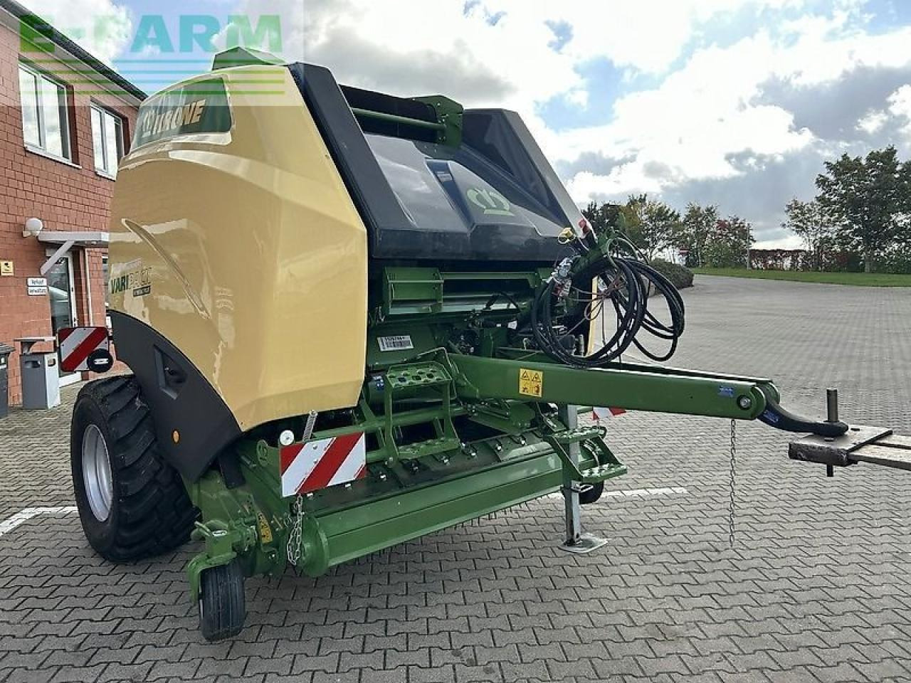 Krone varipack v 190 xc plus - Балирка за квадратни бали: слика 2 Krone varipack v 190 xc plus - Балирка за квадратни бали: слика 2