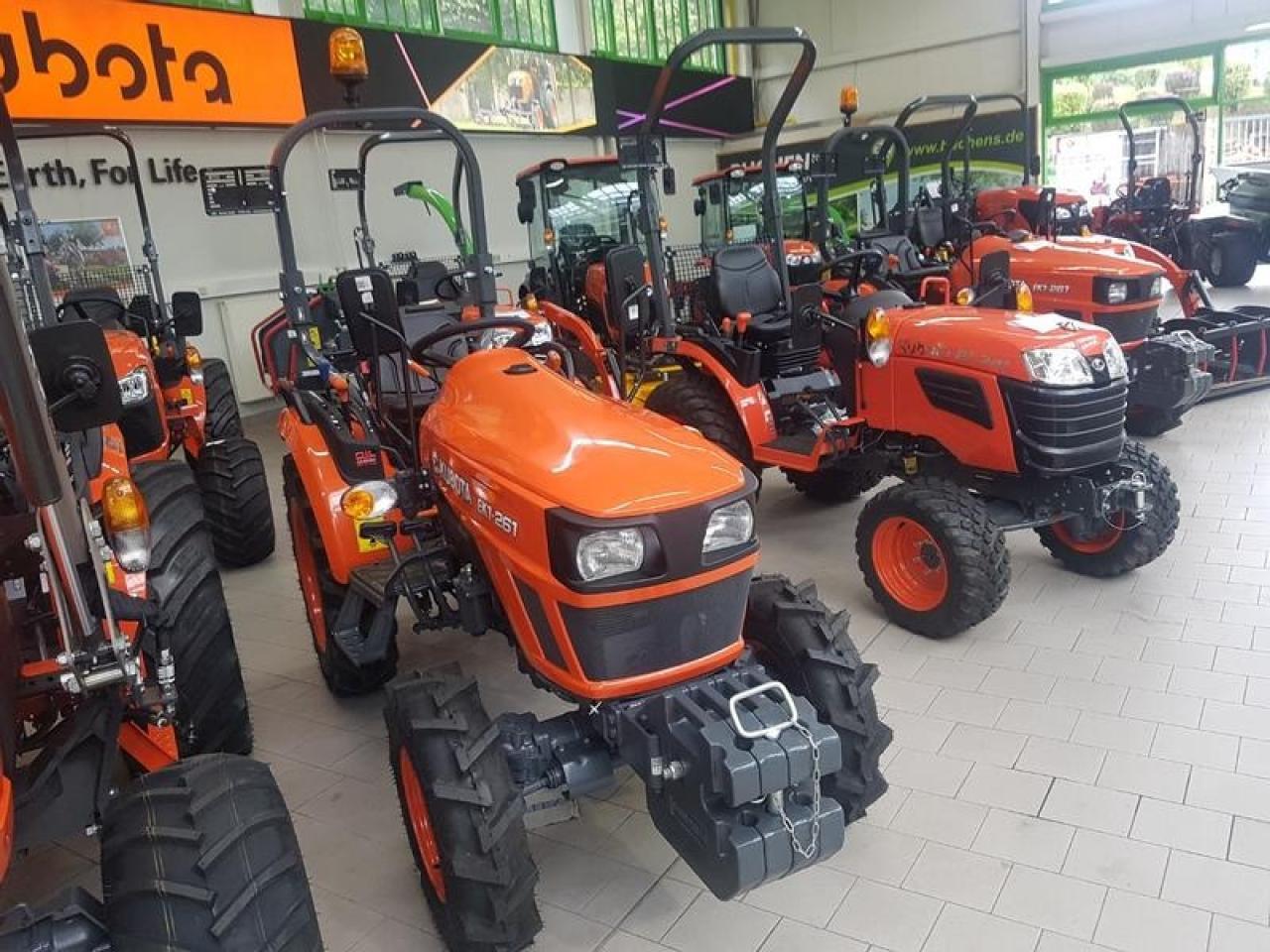 Kubota b2-261 hydrostat - Трактор: слика 3 Kubota b2-261 hydrostat - Трактор: слика 3