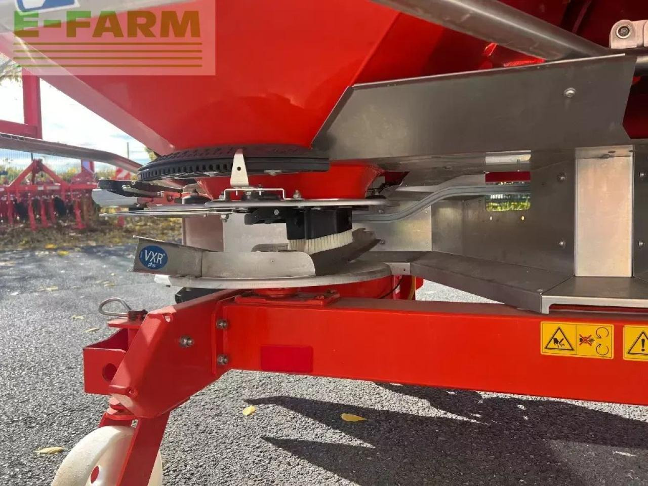 Kuhn axis 40.2 m-emc-w - Распрскувач на вештачко ѓубриво: слика 5 Kuhn axis 40.2 m-emc-w - Распрскувач на вештачко ѓубриво: слика 5