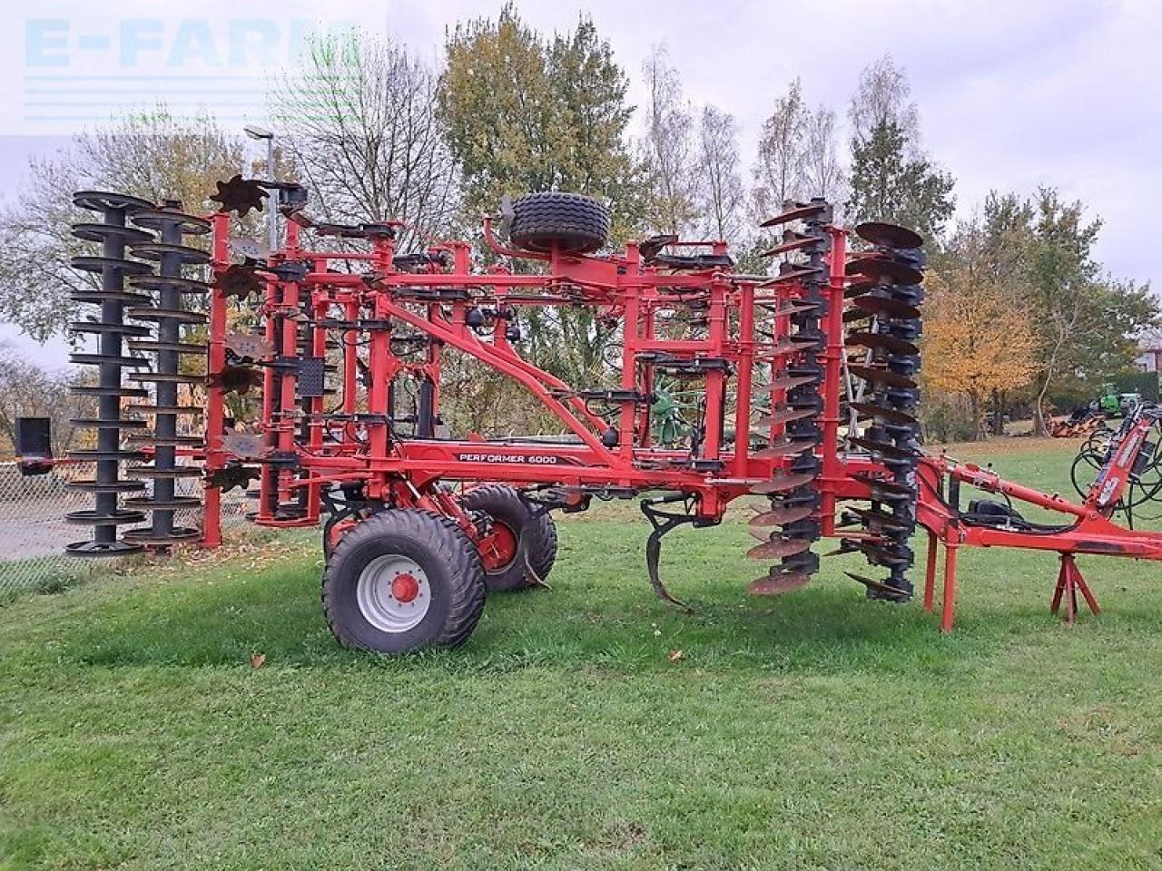 Kuhn performer 6000 - Комбајнска семенска дупчалка: слика 3 Kuhn performer 6000 - Комбајнска семенска дупчалка: слика 3