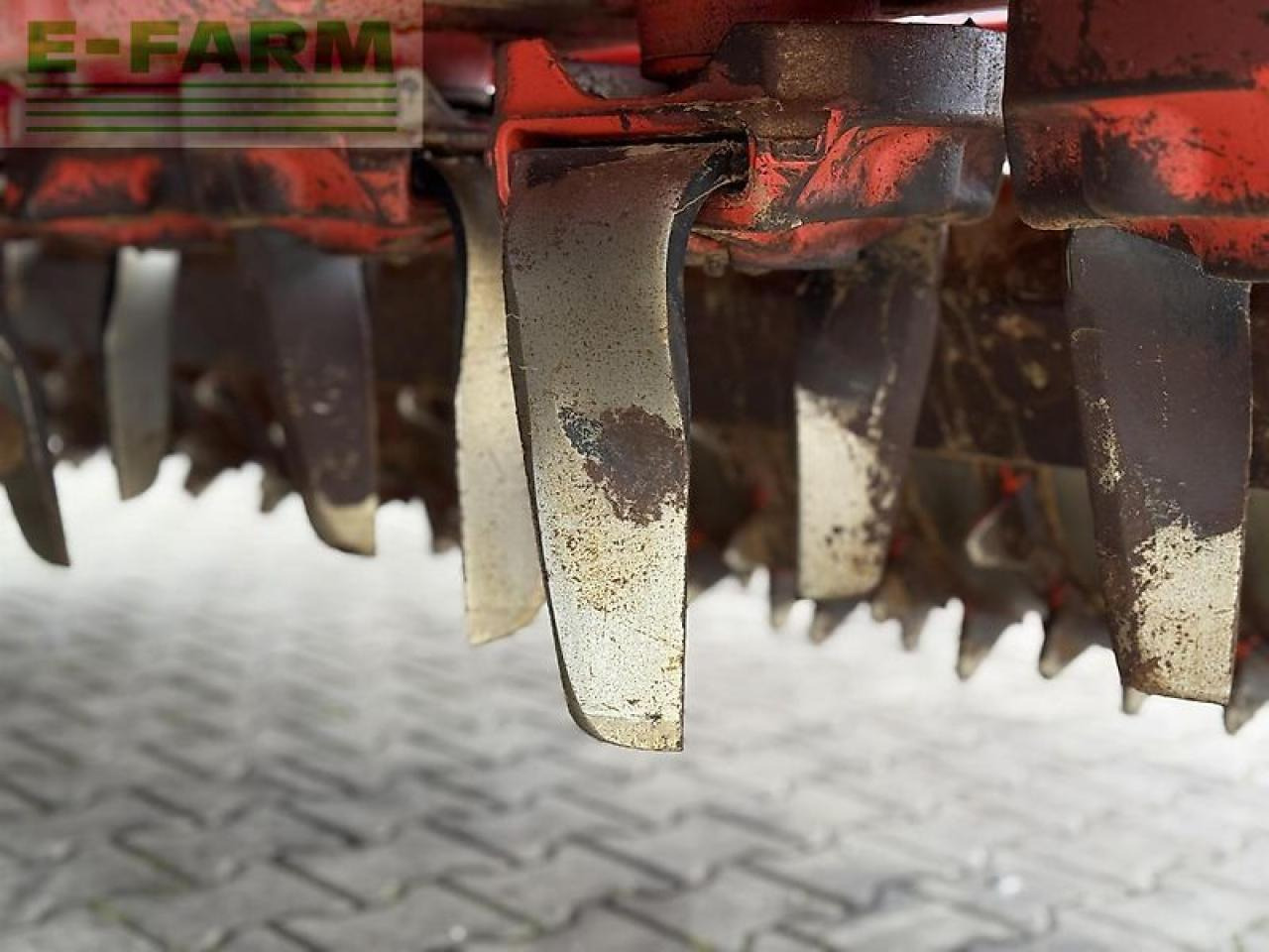 Kuhn venta al 302 24 + hr 3004 d - Семенска дупчалка: слика 5 Kuhn venta al 302 24 + hr 3004 d - Семенска дупчалка: слика 5