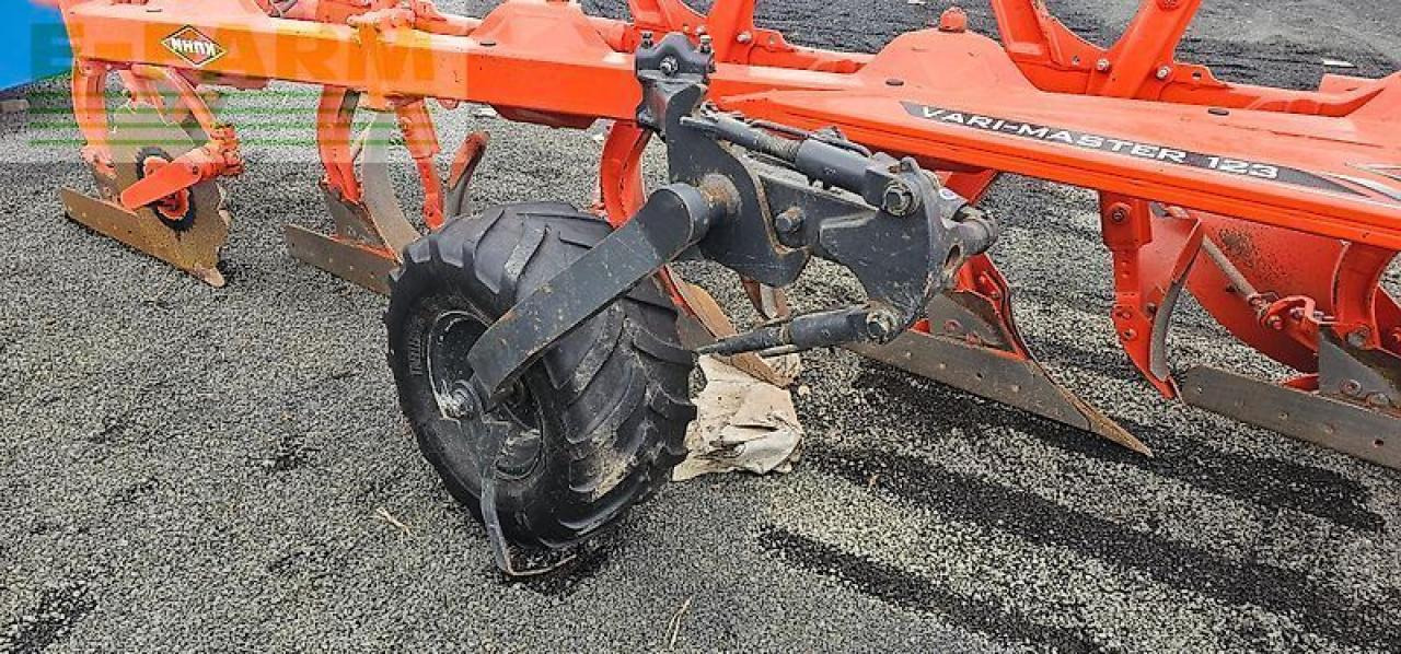 Плуг Kuhn vm 123 5h vario pflug, 5 schar, hydr. steinsicherung, vorschäler, varibar: слика 6