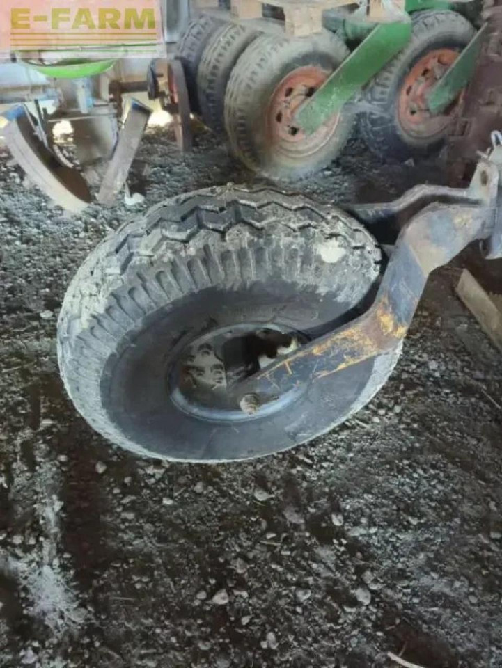 Kuhn vm 180 - Плуг: слика 4 Kuhn vm 180 - Плуг: слика 4