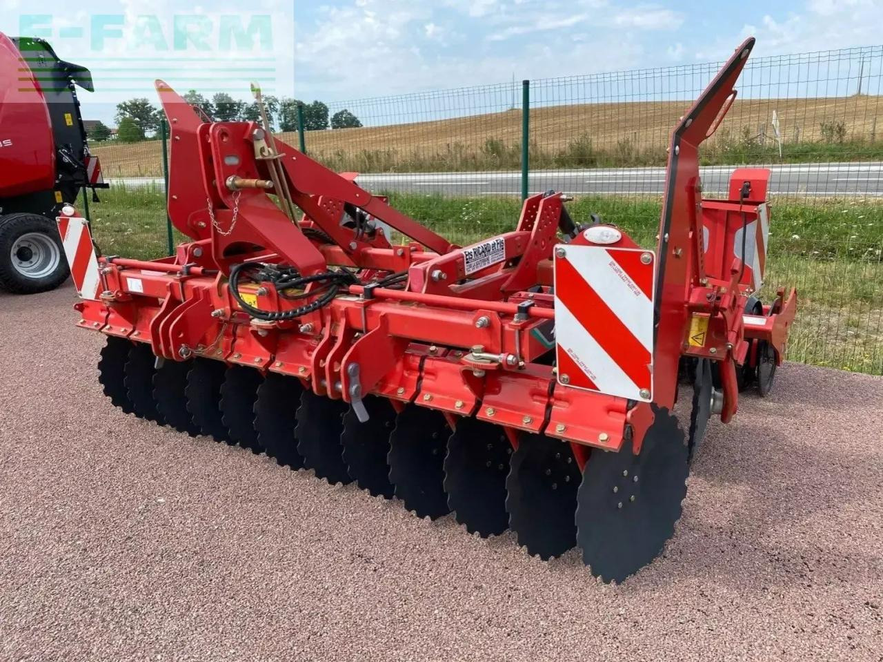 Kverneland déchaumeur à disques qualidisc 3000 kverneland - Култиватор: слика 2 Kverneland déchaumeur à disques qualidisc 3000 kverneland - Култиватор: слика 2