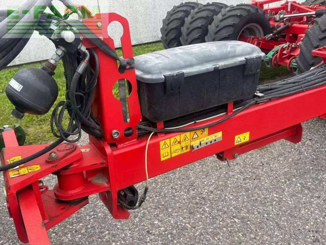 Kverneland u drill 600 - Комбајнска семенска дупчалка: слика 2 Kverneland u drill 600 - Комбајнска семенска дупчалка: слика 2