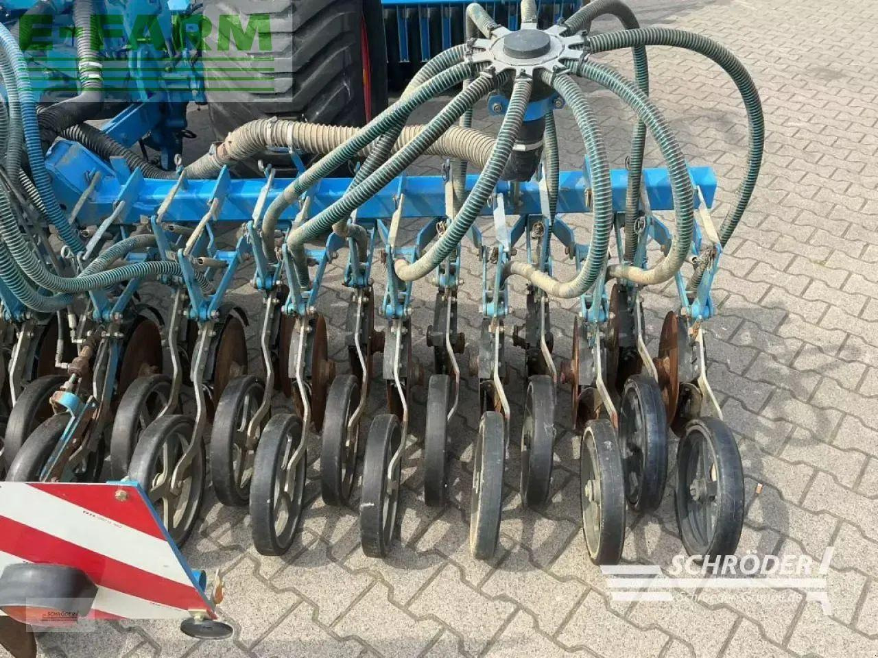 Lemken heliodor 8/500 ka + solitair 9 - Комбајнска семенска дупчалка: слика 4 Lemken heliodor 8/500 ka + solitair 9 - Комбајнска семенска дупчалка: слика 4