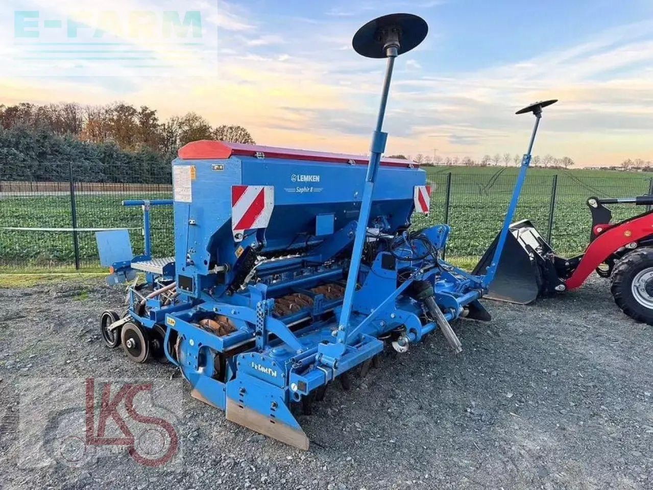 Lemken saphir 8 / 300 ds + zirkon 8 / 300 - Комбајнска семенска дупчалка: слика 1 Lemken saphir 8 / 300 ds + zirkon 8 / 300 - Комбајнска семенска дупчалка: слика 1