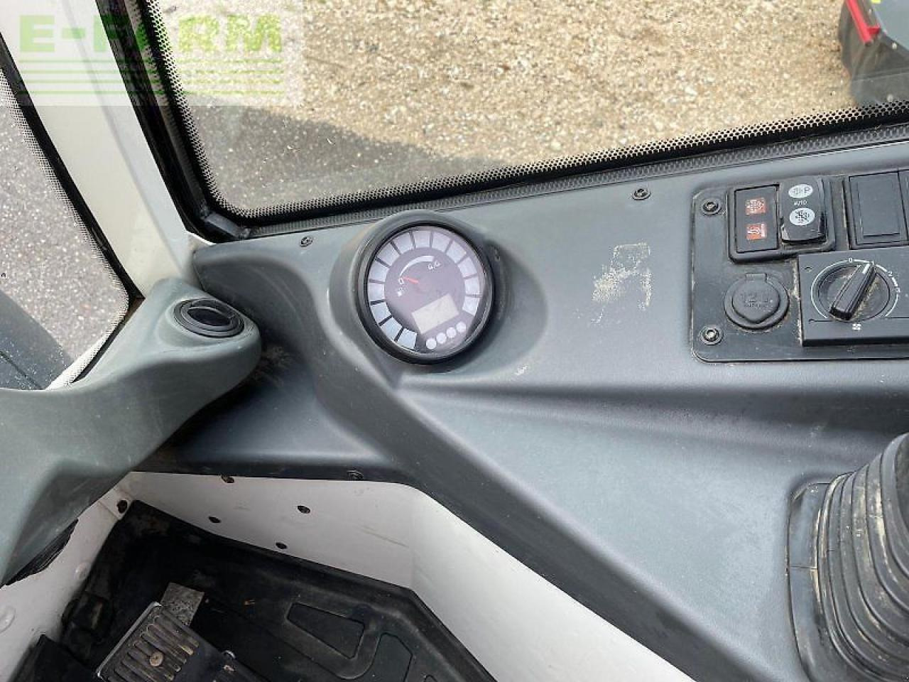 Liebherr l 508 c - Мини багер: слика 2 Liebherr l 508 c - Мини багер: слика 2