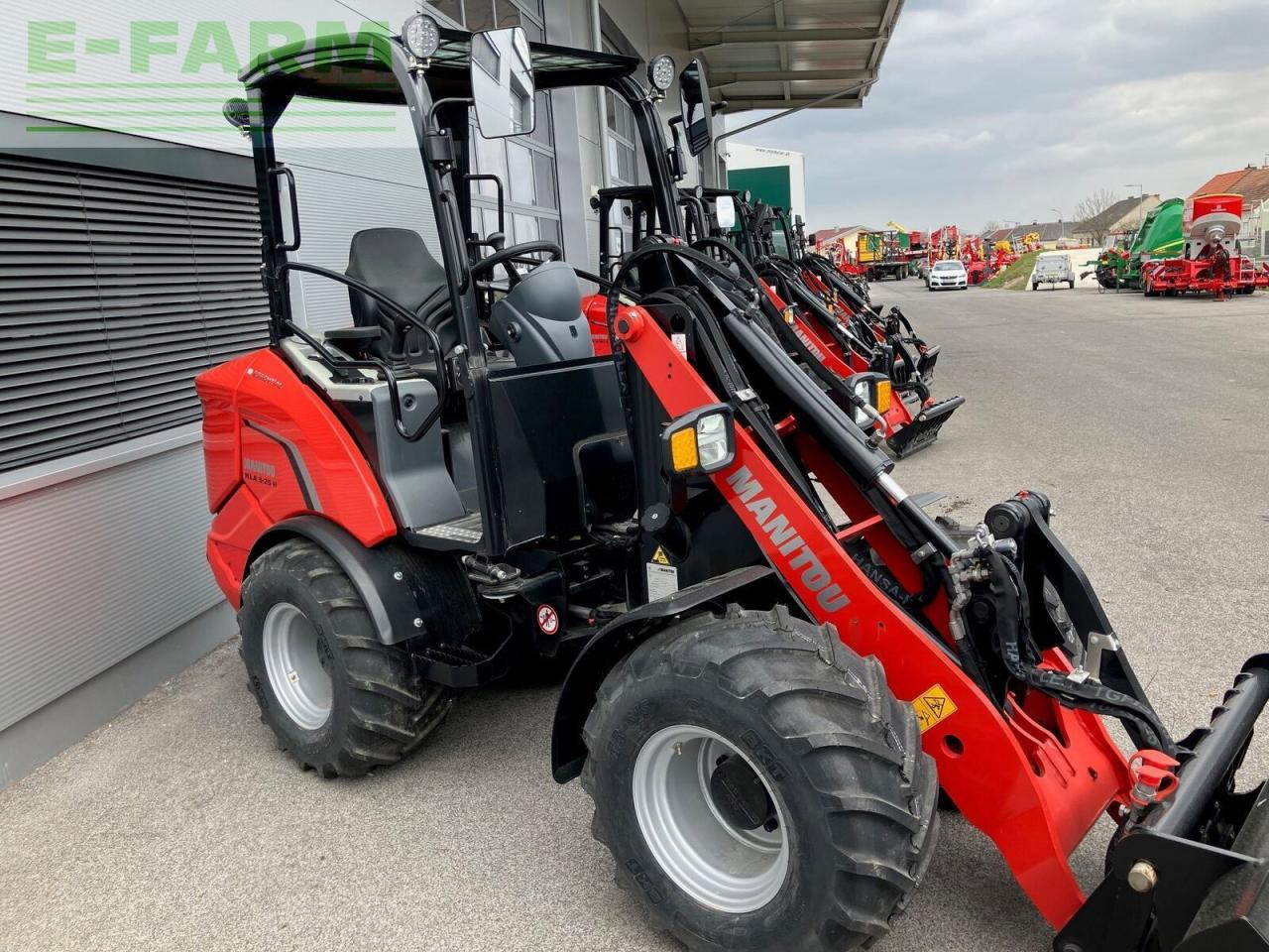 Manitou manitou mla 3-25 - Мини багер: слика 2 Manitou manitou mla 3-25 - Мини багер: слика 2