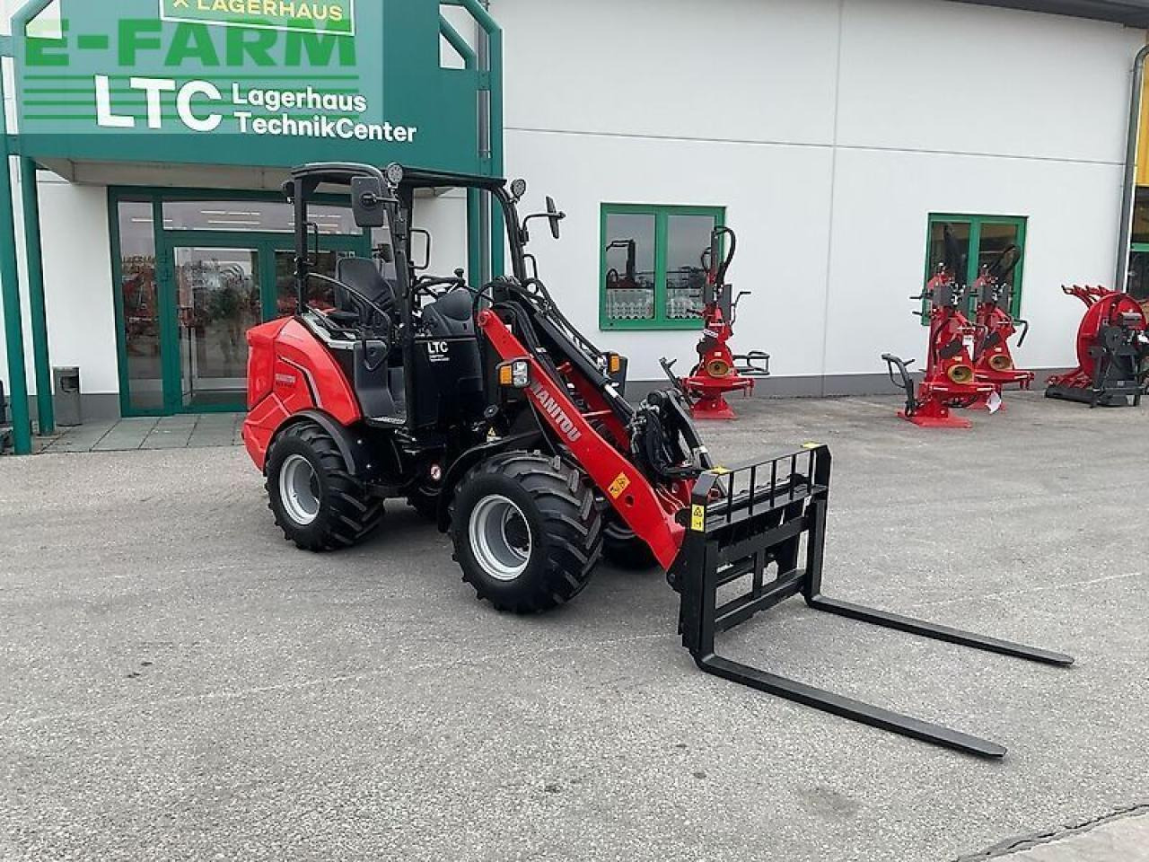 Manitou mla 3-25 h - Мини багер: слика 2 Manitou mla 3-25 h - Мини багер: слика 2