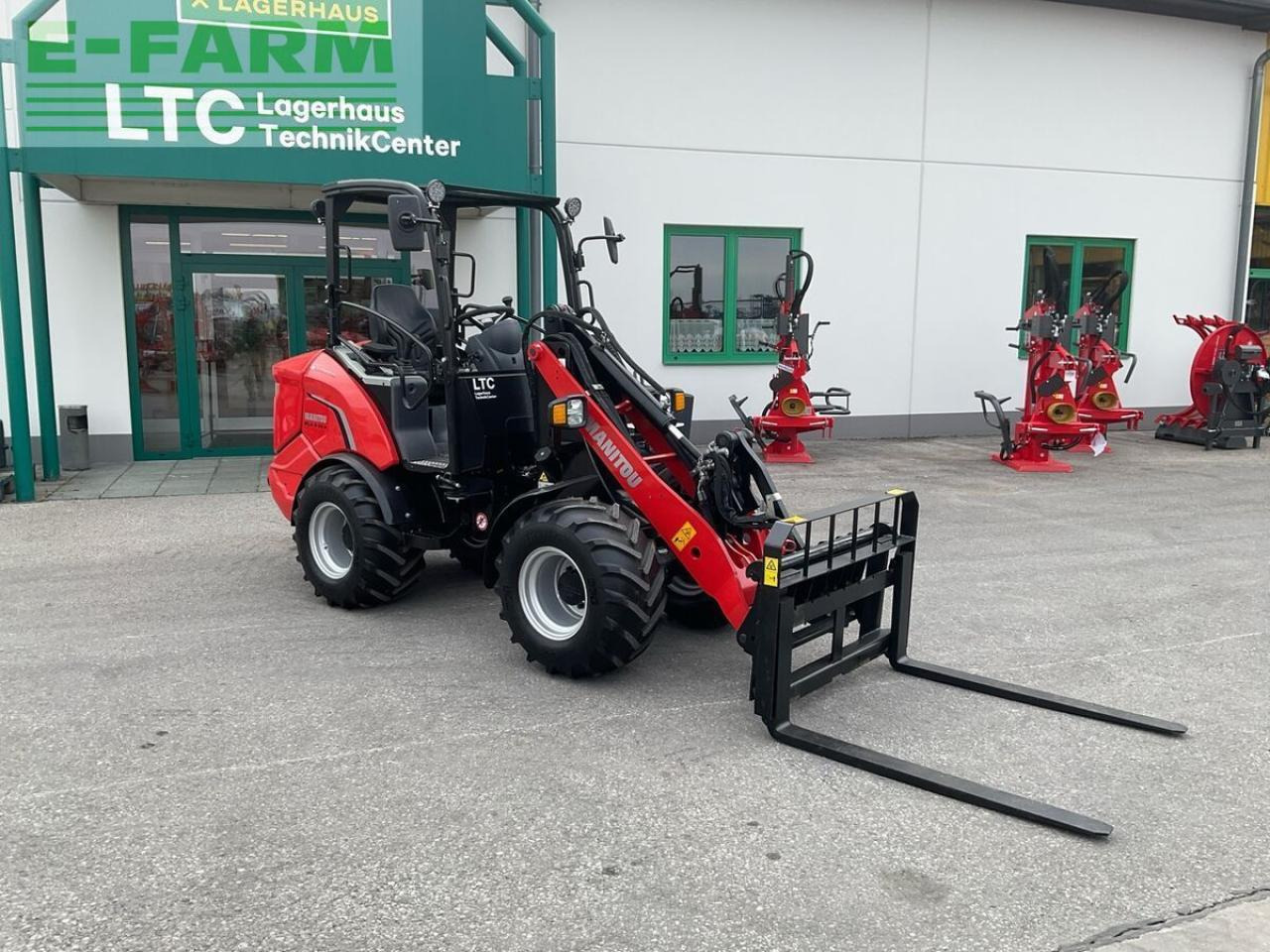 Manitou mla 3-25 h - Мини багер: слика 2 Manitou mla 3-25 h - Мини багер: слика 2