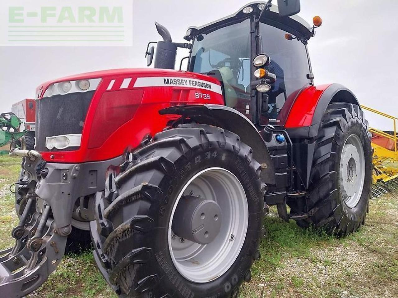 Massey Ferguson 8735 dvt - Трактор: слика 1 Massey Ferguson 8735 dvt - Трактор: слика 1