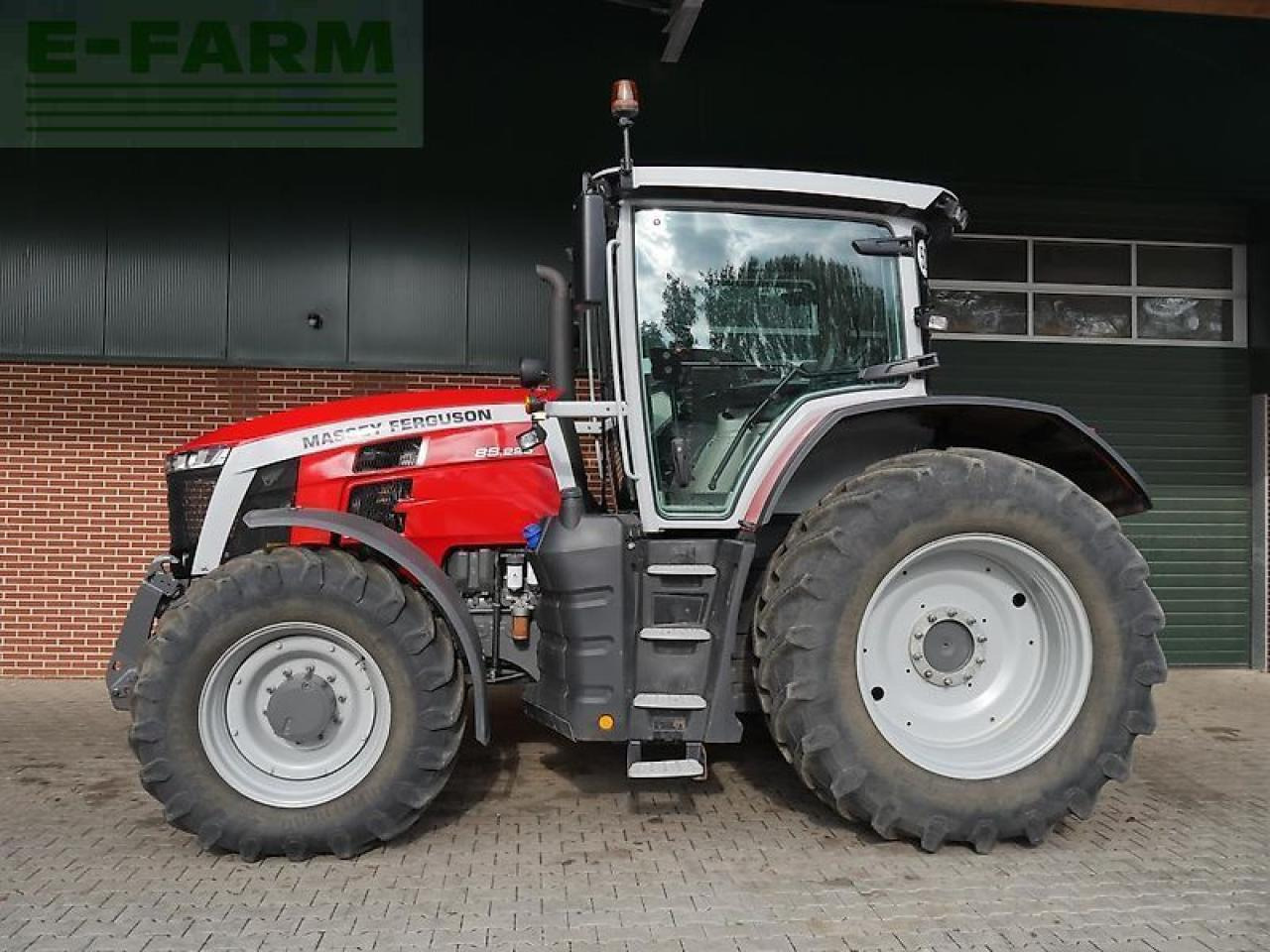 Massey Ferguson 8s.225 dyna-7 - Трактор: слика 5 Massey Ferguson 8s.225 dyna-7 - Трактор: слика 5