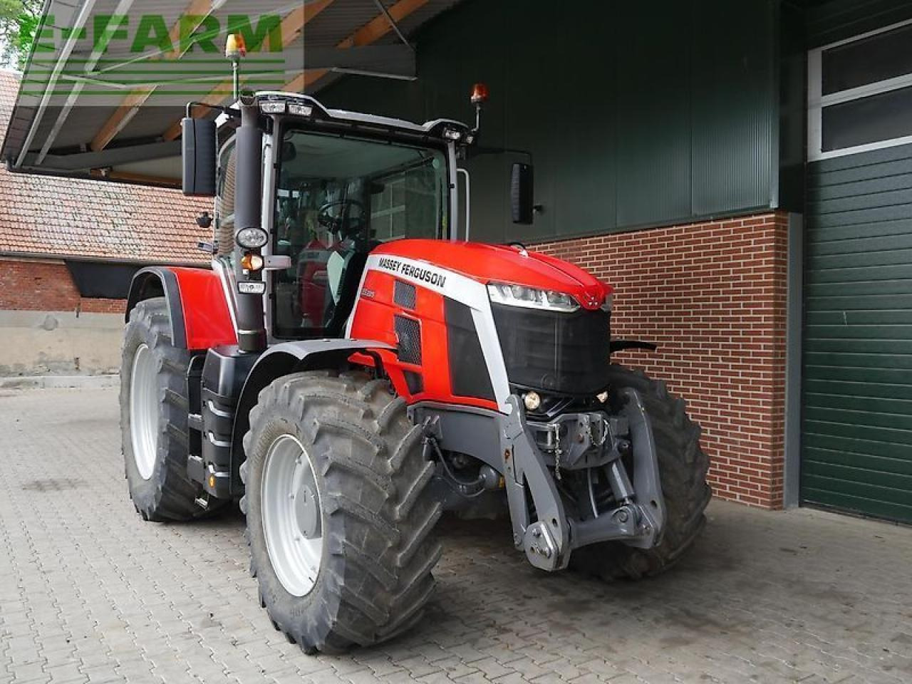 Massey Ferguson 8s.225 dyna-7 - Трактор: слика 2 Massey Ferguson 8s.225 dyna-7 - Трактор: слика 2