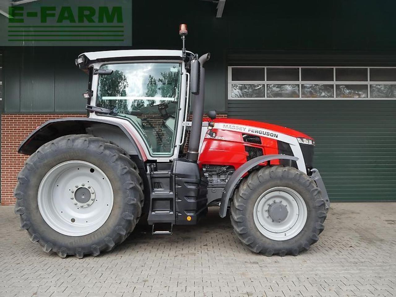 Massey Ferguson 8s.225 dyna-7 - Трактор: слика 4 Massey Ferguson 8s.225 dyna-7 - Трактор: слика 4