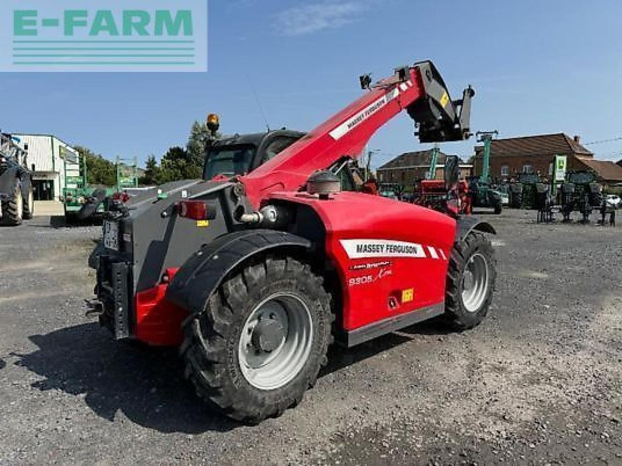 Massey Ferguson 9305 xtra - Телескопски ракувач: слика 4 Massey Ferguson 9305 xtra - Телескопски ракувач: слика 4