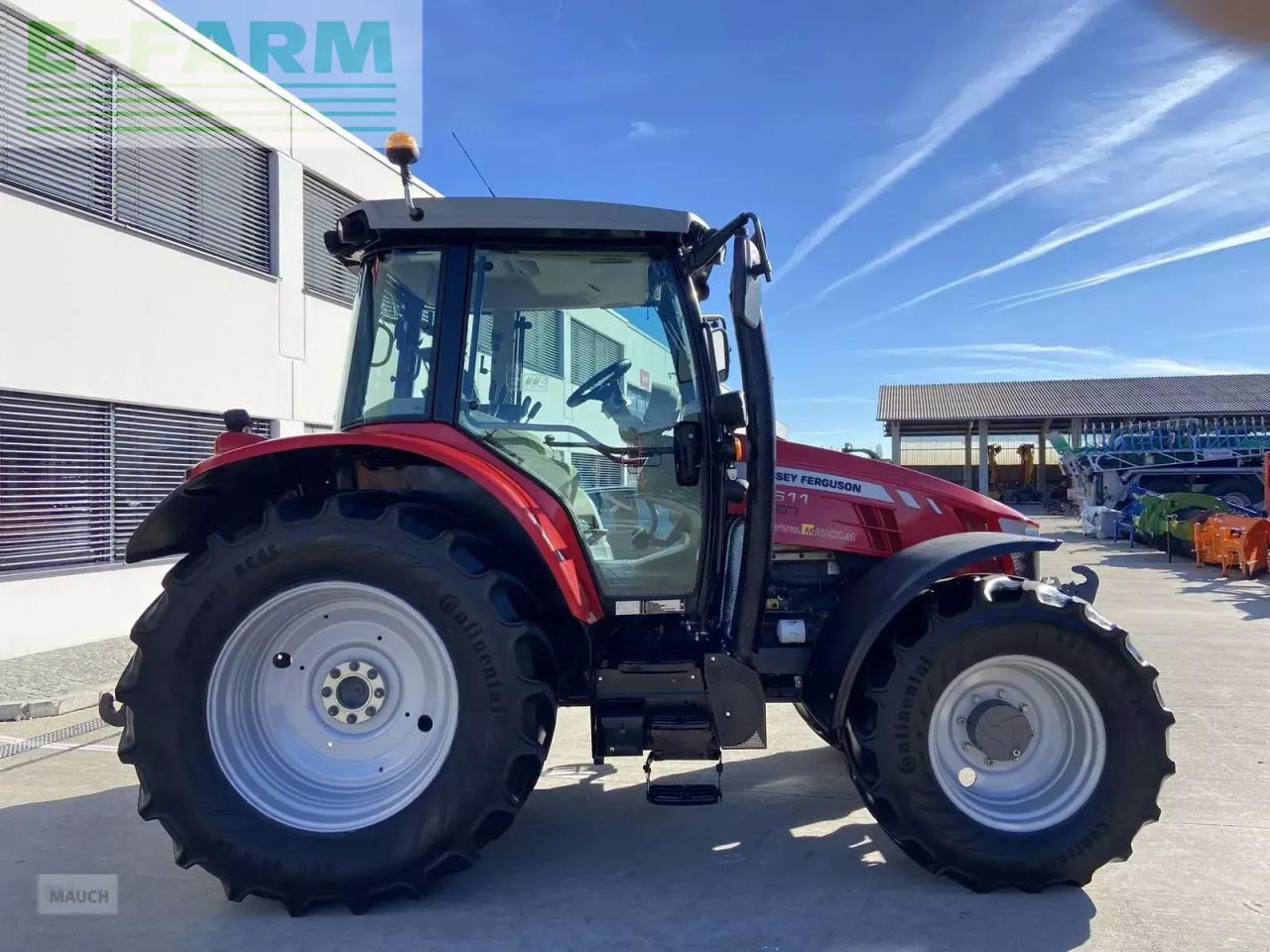 Massey Ferguson mf 5611 dyna-4 essential Essential - Трактор: слика 4 Massey Ferguson mf 5611 dyna-4 essential Essential - Трактор: слика 4