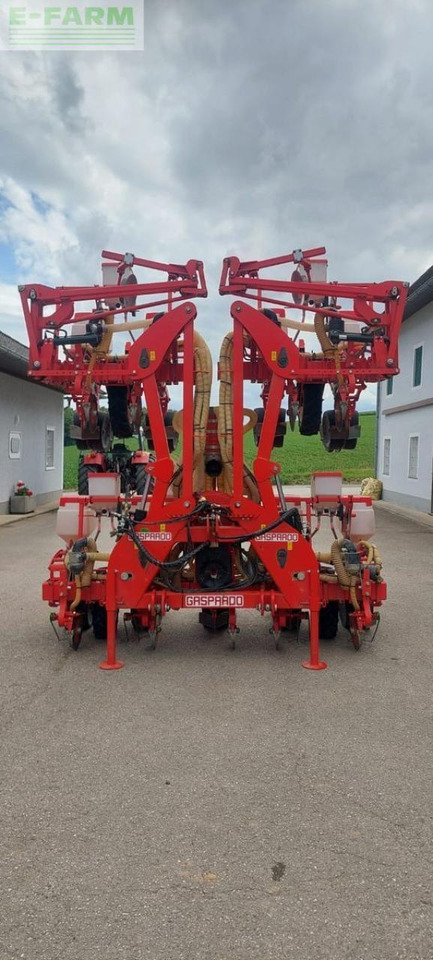 Mustang manta mtr 9-reihig mit fronttank - Прецизна машина за сеење: слика 5 Mustang manta mtr 9-reihig mit fronttank - Прецизна машина за сеење: слика 5