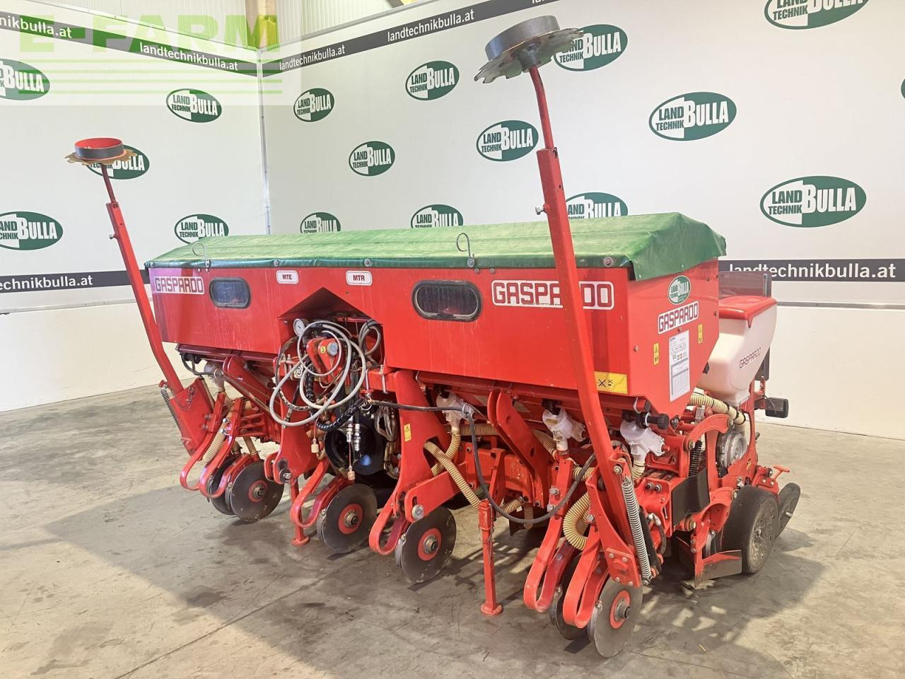 Mustang mtr 6-reihig teleskop - Прецизна машина за сеење: слика 1 Mustang mtr 6-reihig teleskop - Прецизна машина за сеење: слика 1